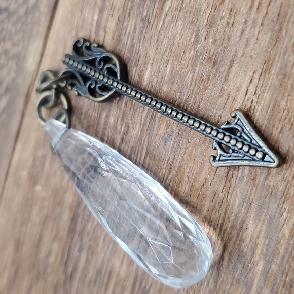 Ornate crystal and arrow pendulum pendant - Picture 2 of 2